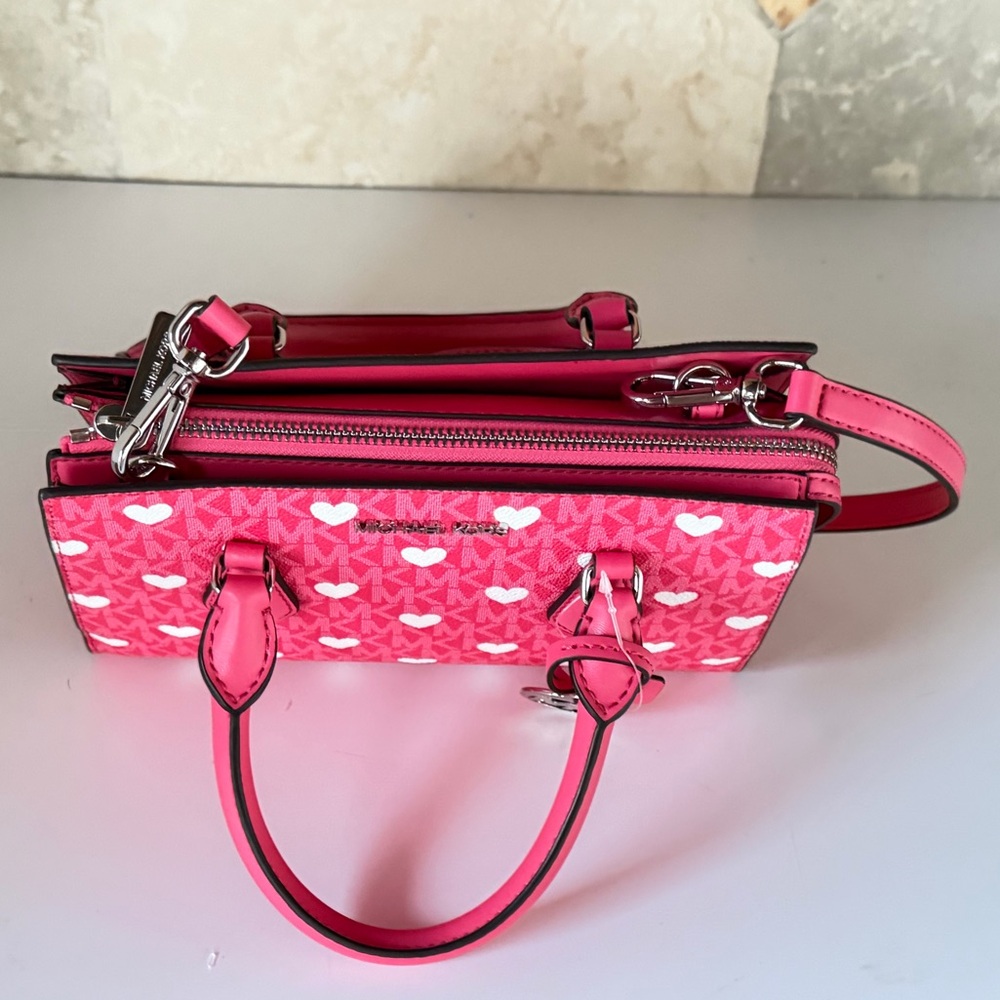 Michael Kors Sheila SM Pink Heart Satchel Shoulder Bag & Wallet Set - Picture 7 of 16